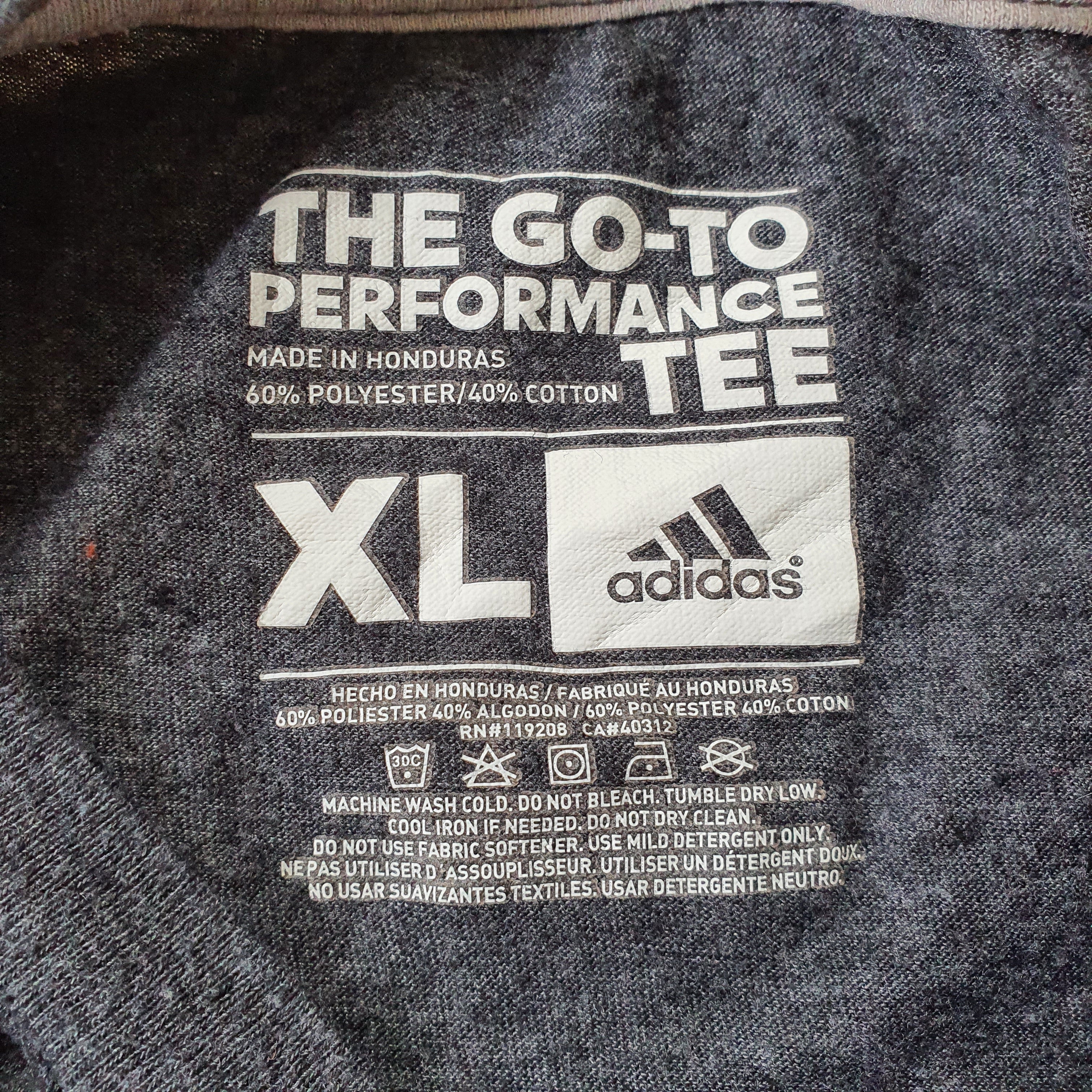 [XL] Adidas T-shirt