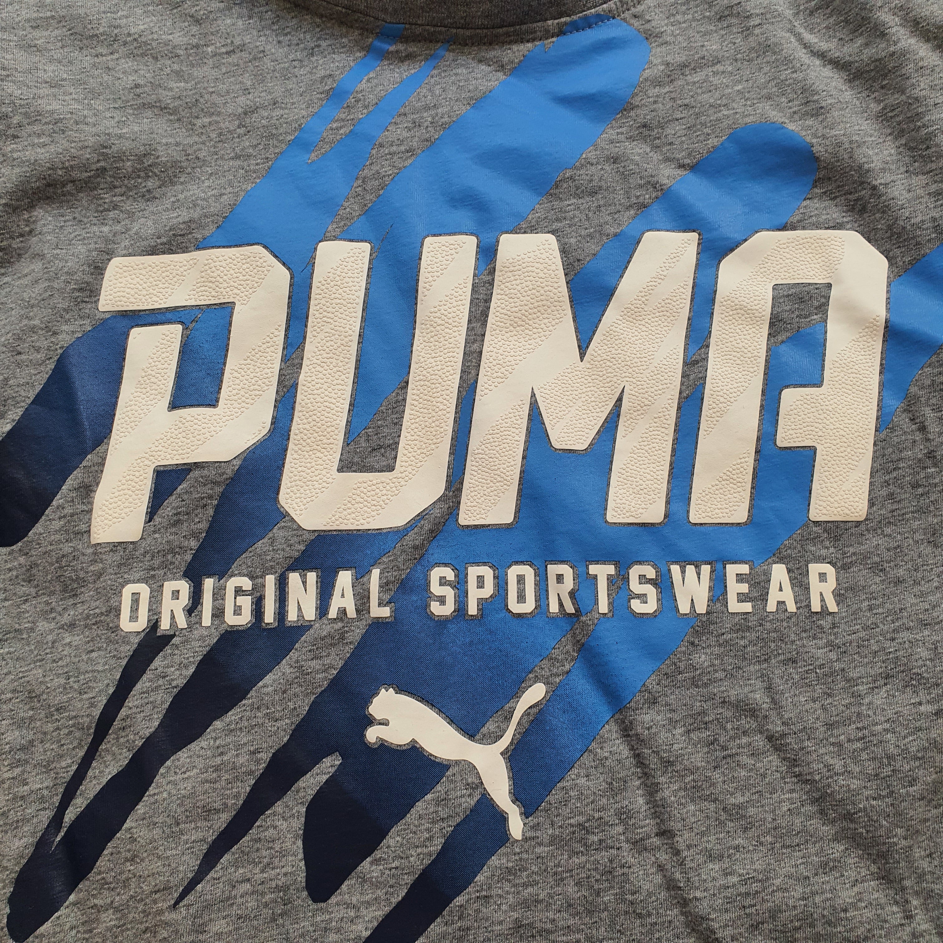 [M] Puma T-shirt