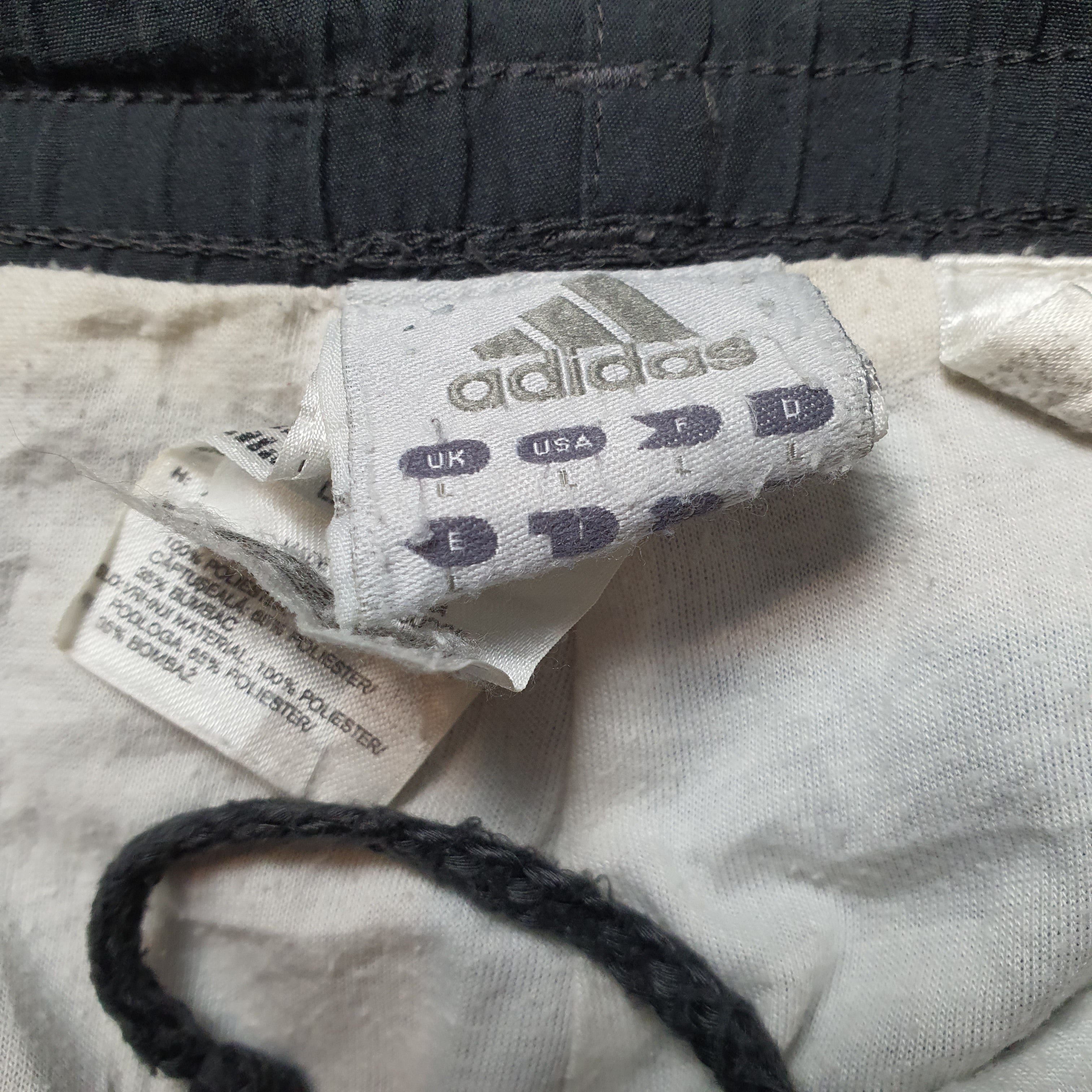 [L] Adidas Trackpants