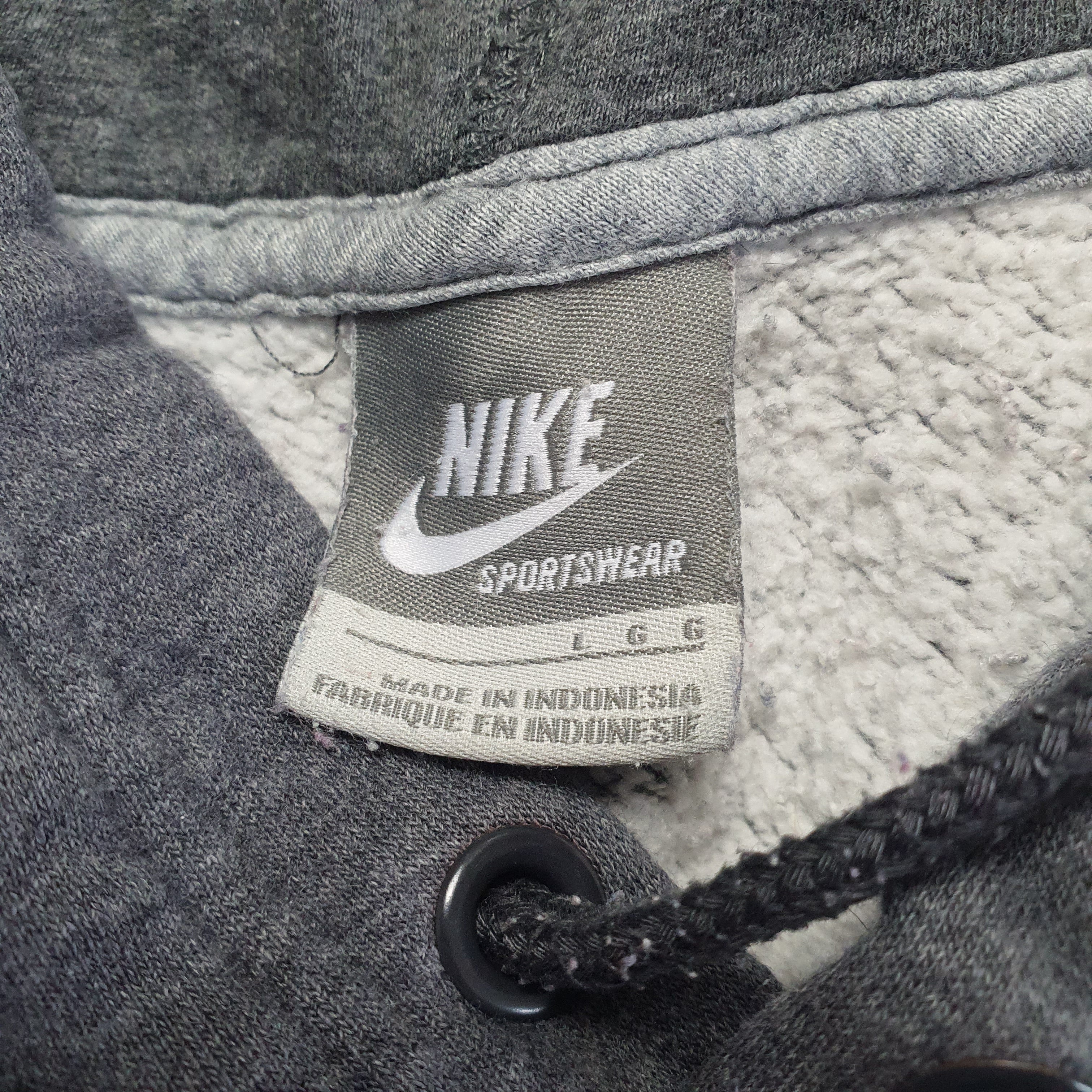 [L] Vintage Nike Hoodie