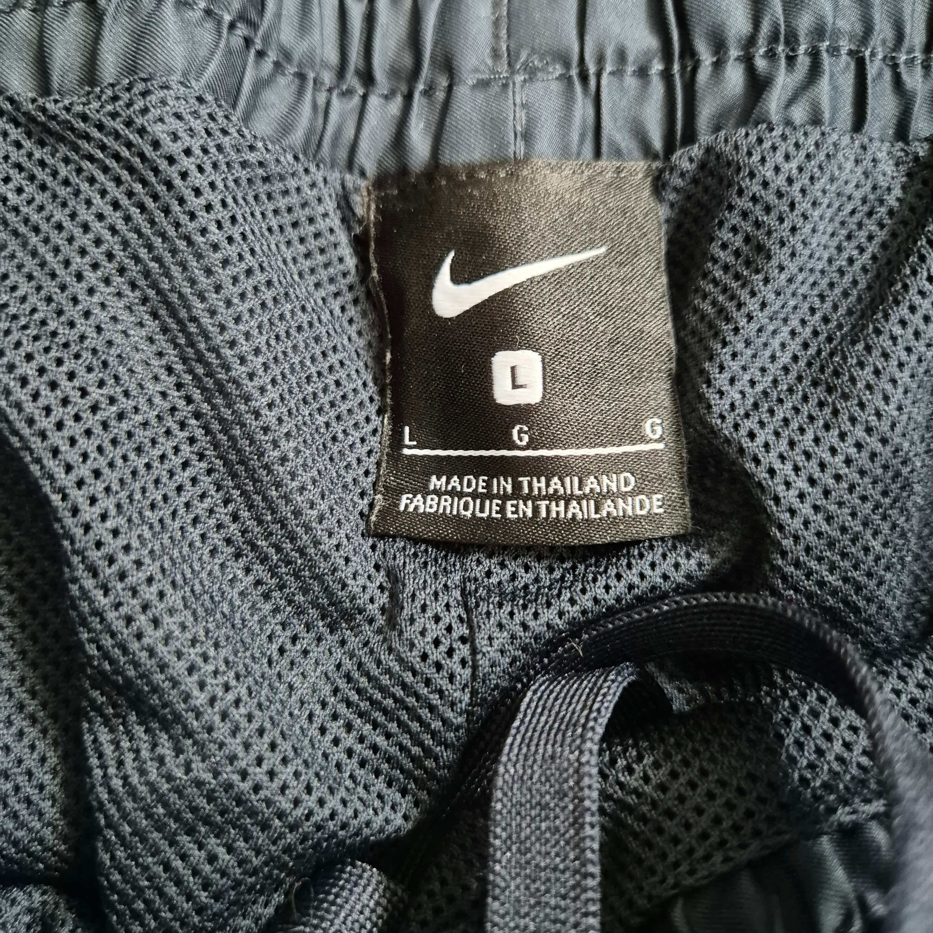 [L] Nike Trackpants