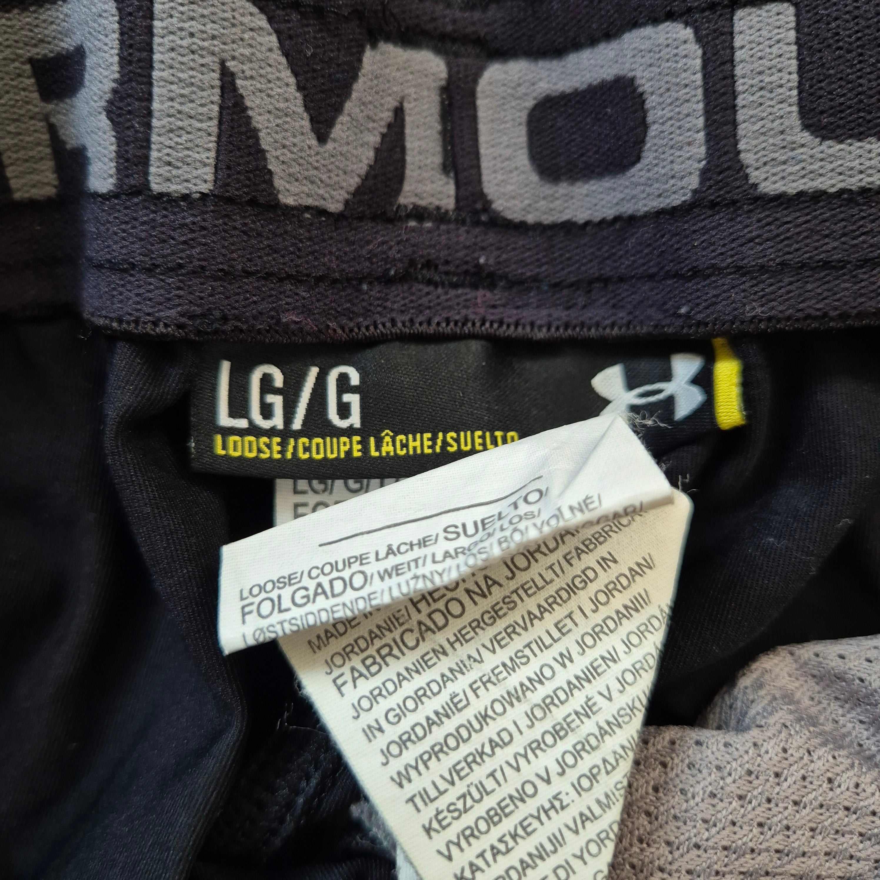 [L] Under Armour Shorts