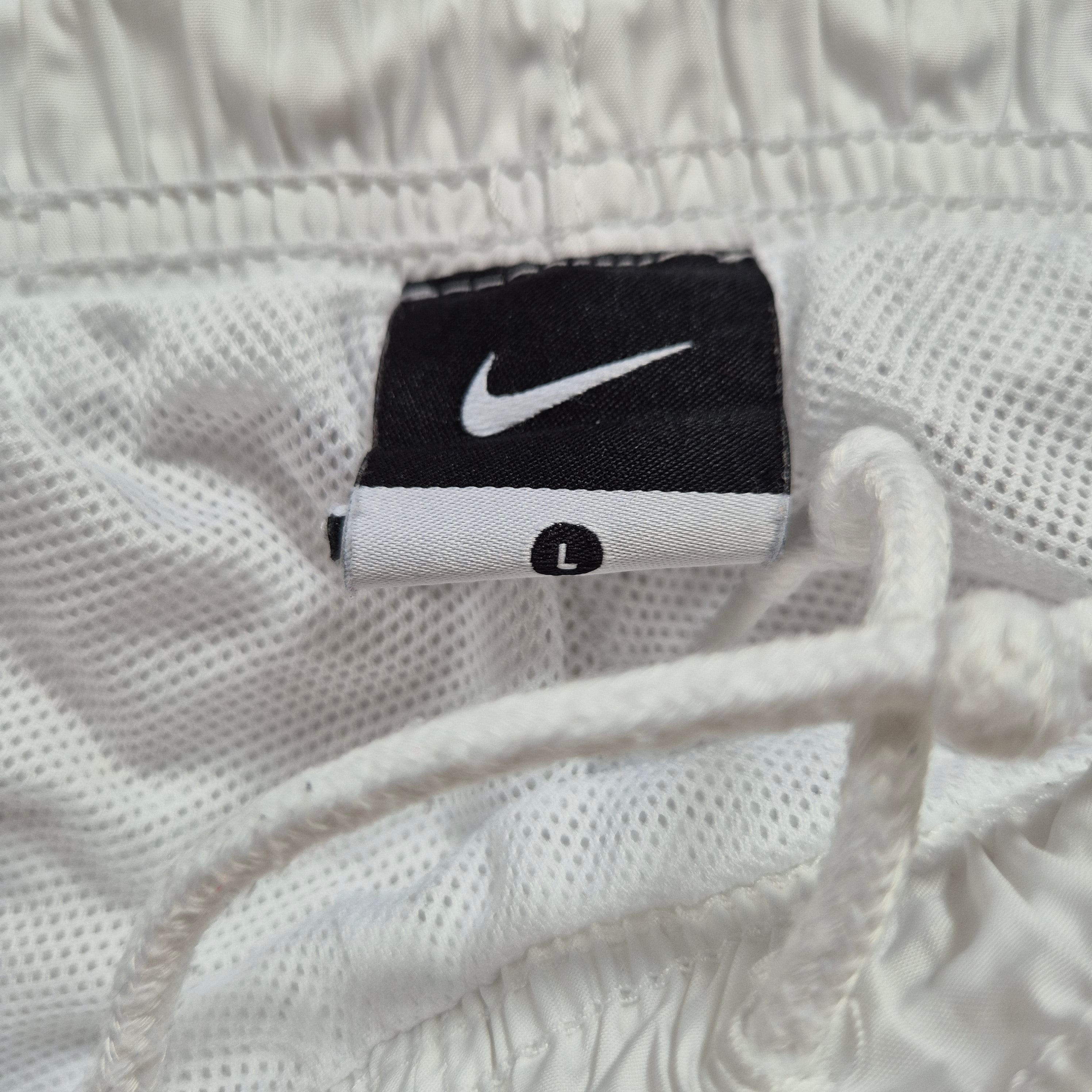 [L] Nike Trackpants