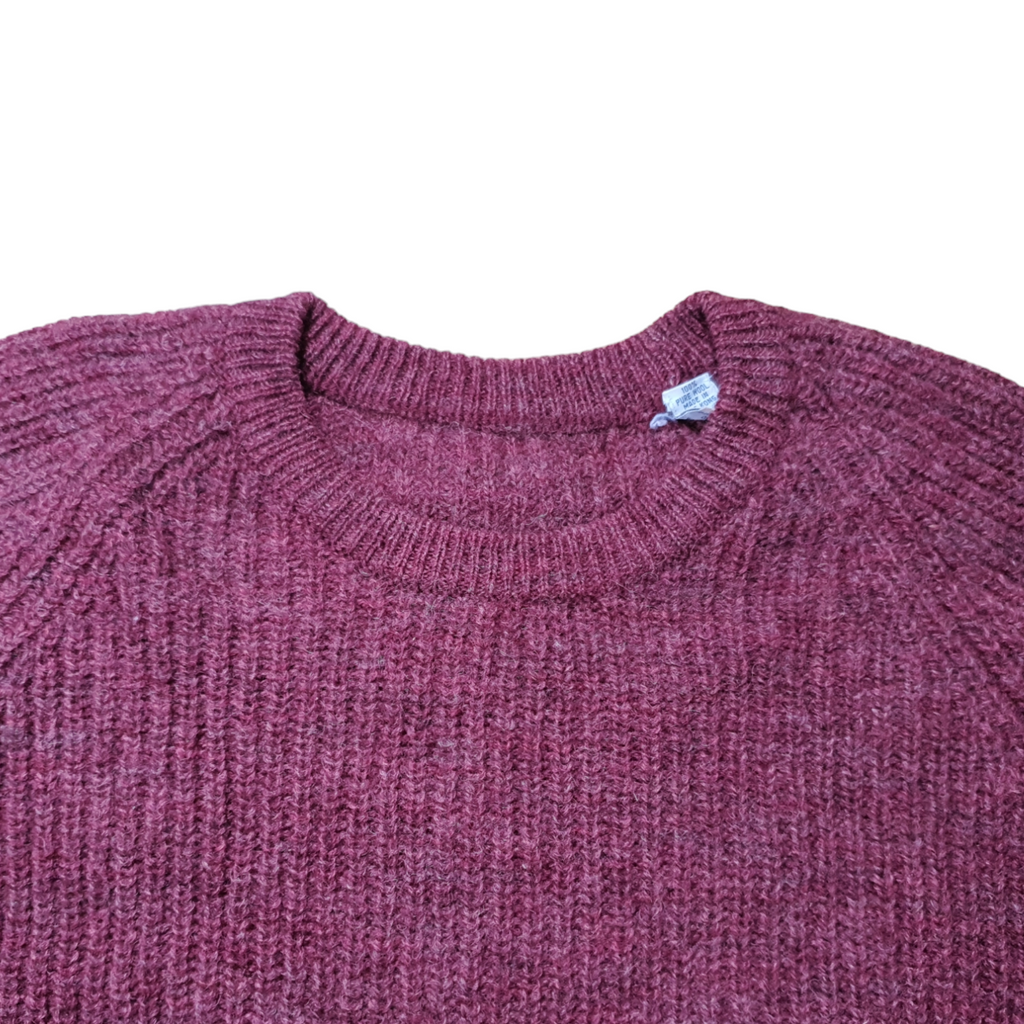 [M] roter Wollpullover