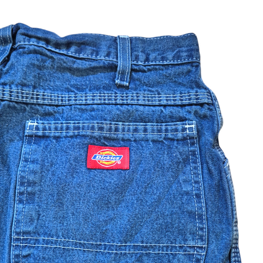 [32] Dickies Shorts